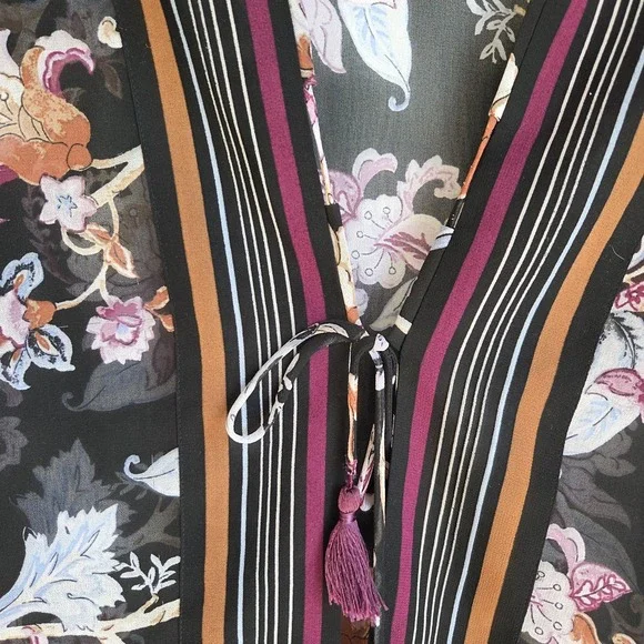 White House Black Market Kimono L XL Black Sheer Chiffon Tasseled Lagenlook Boho - Picture 3 of 10